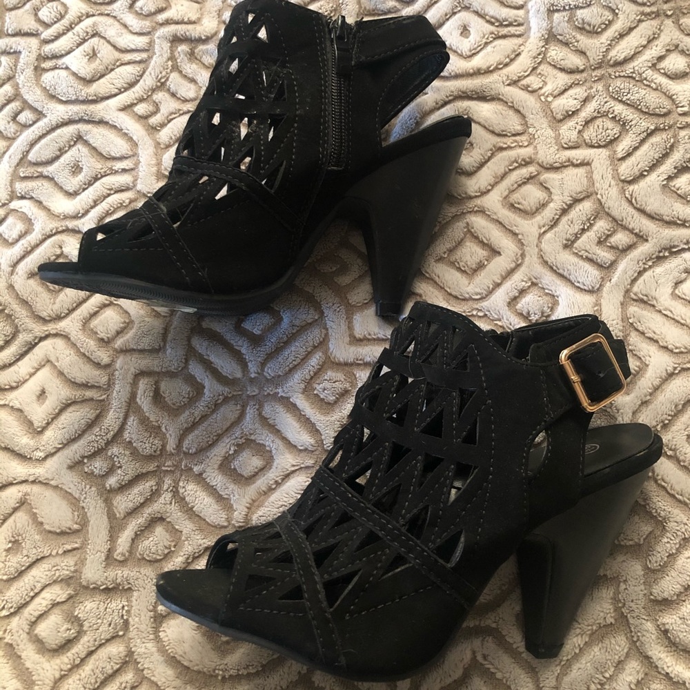 Top Moda Faux Suede black heels